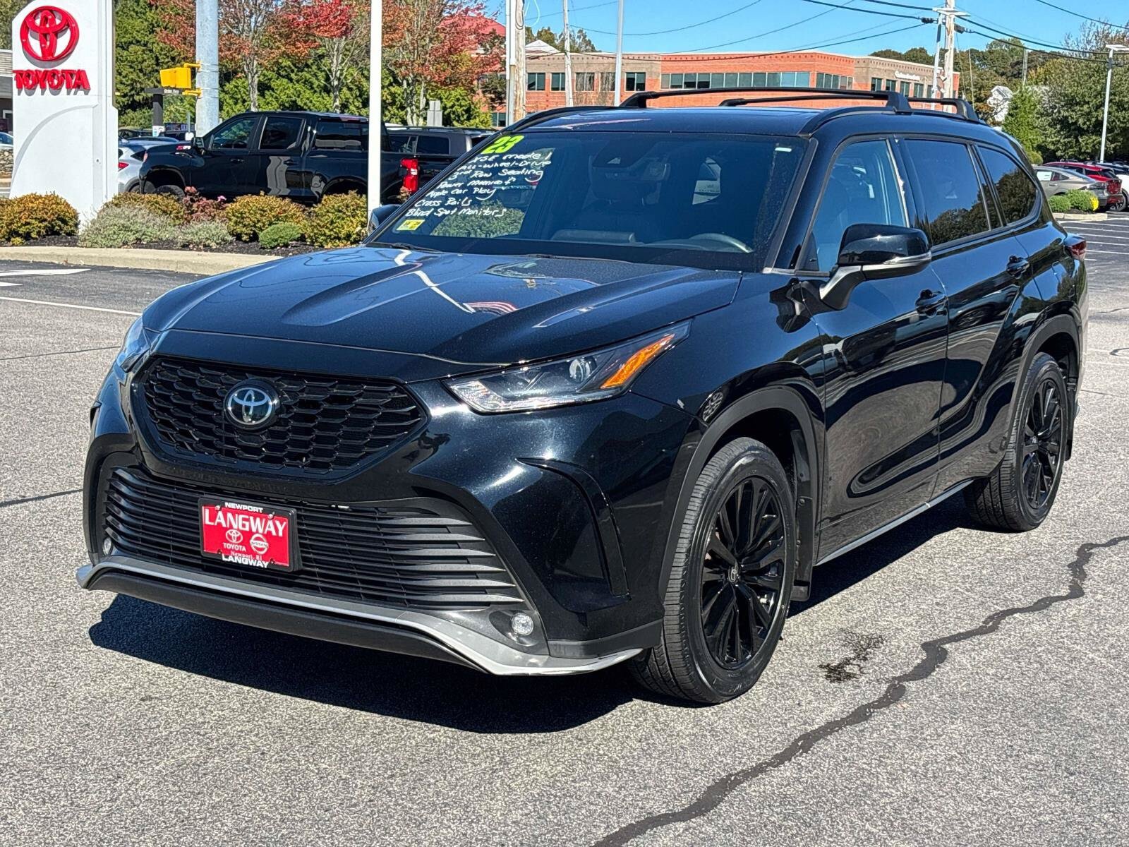 Used 2023 Toyota Highlander XSE AWD/4WD image 6