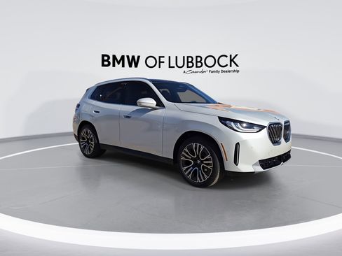 Used 2026 BMW X3 xDrive30 w/ Premium Package image 2