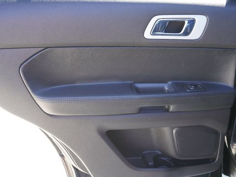Used 2013 Ford Explorer Limited AWD/4WD image 19