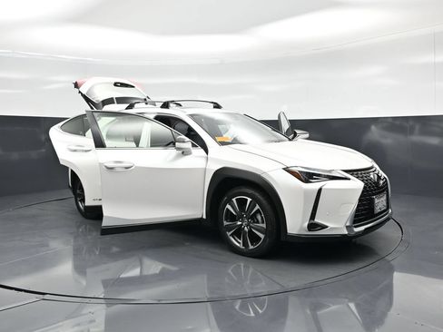 Used 2020 Lexus UX 250h w/ Premium Package AWD/4WD image 27