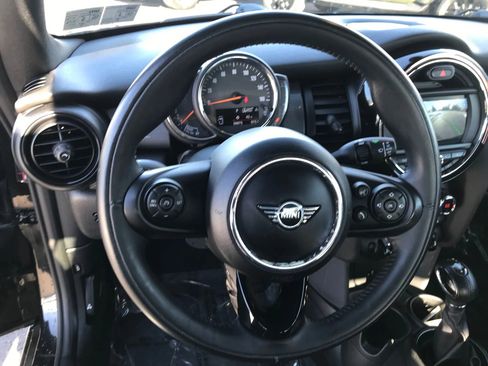 Used 2019 MINI Cooper Convertible image 22