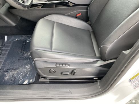 Certified 2023 Volkswagen ID.4 Pro S AWD/4WD image 13