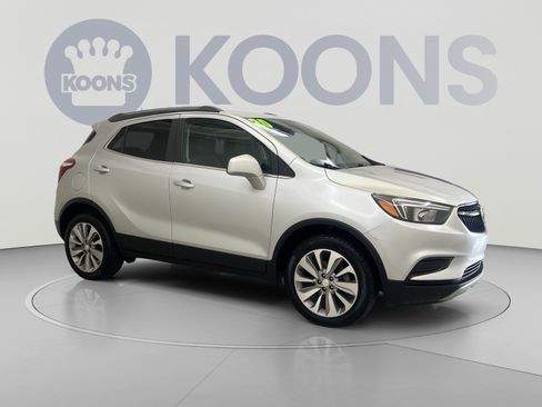 Used 2020 Buick Encore Preferred AWD/4WD image 10