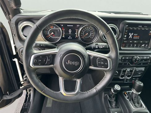 Used 2023 Jeep Wrangler Unlimited Sahara w/ Cold Weather Group AWD/4WD image 20