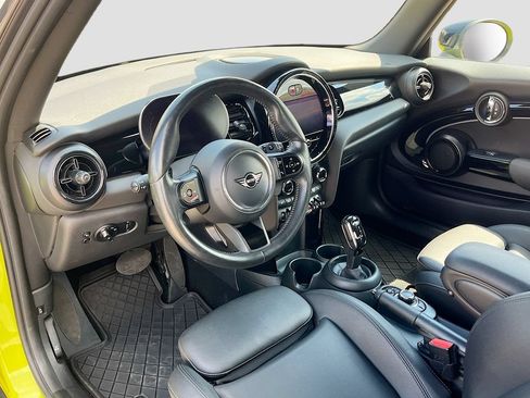 Used 2024 MINI Cooper S FWD image 9