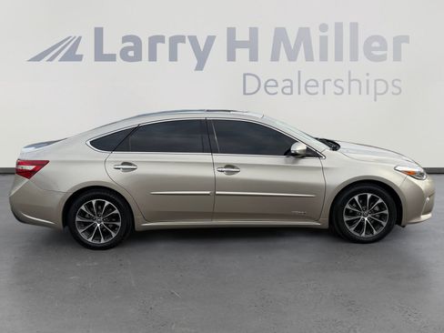 Used 2016 Toyota Avalon XLE Premium image 6