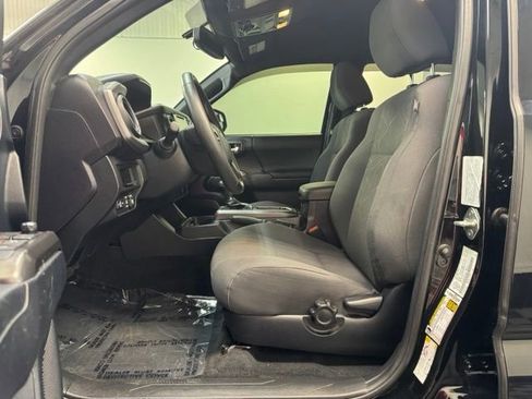 Used 2017 Toyota Tacoma TRD Pro AWD/4WD image 13