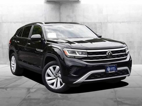 Used 2023 Volkswagen Atlas Cross Sport SE w/ Panoramic Sunroof Package AWD/4WD image 2