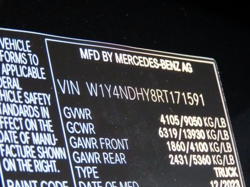 Used 2024 Mercedes-Benz Sprinter 2500 image 18