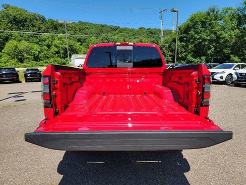 Used 2024 Nissan Frontier PRO-4X w/ Technology Package image 7