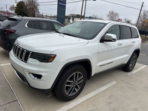 Used 2019 Jeep Grand Cherokee Limited w/ Luxury Group II image 4