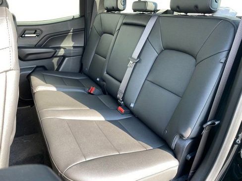 New 2025 GMC Canyon Elevation w/ Convenience Package image 18