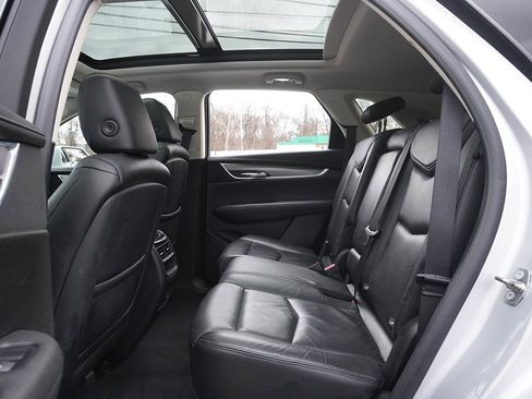 Used 2018 Cadillac XT5 Premium Luxury image 39