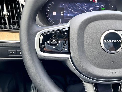 Used 2026 Volvo XC60 T8 Plus w/ Protection Package Premier image 20