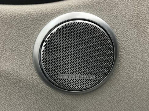 Used 2018 Alfa Romeo Giulia Ti Sport w/ Quick Order Package 22S Sport image 4