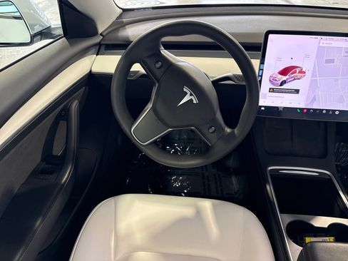 Used 2021 Tesla Model 3 Long Range image 13