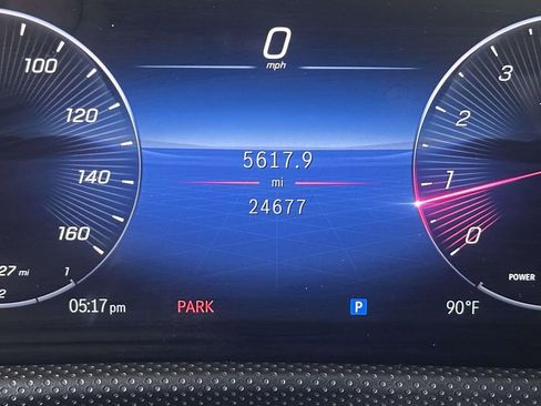 Used 2025 Mercedes-Benz CLA 250 4MATIC image 30