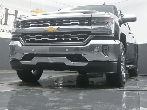 Used 2018 Chevrolet Silverado 1500 LTZ w/ Sport Package image 4