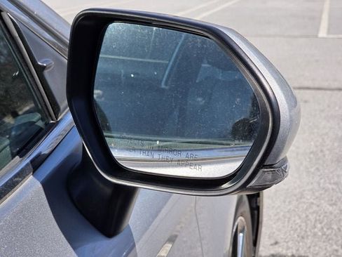 Used 2024 Toyota Camry SE image 23