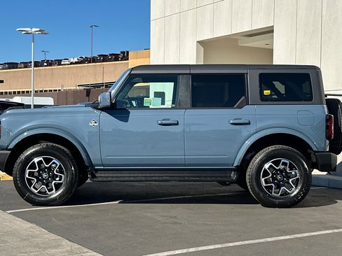 New 2025 Ford Bronco Outer Banks image 6