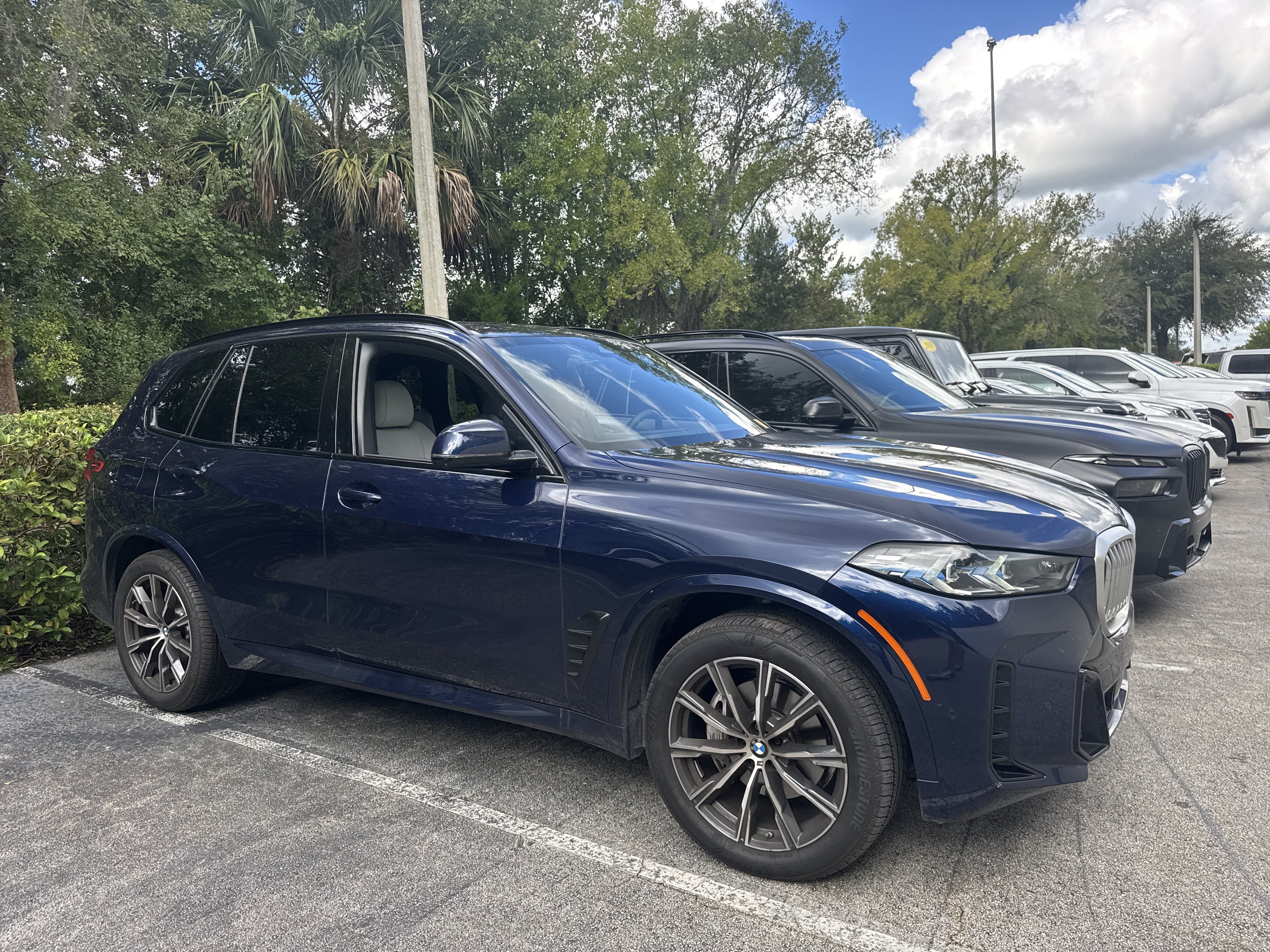Used 2026 BMW X5 sDrive40i w/ M Sport Package RWD image 4