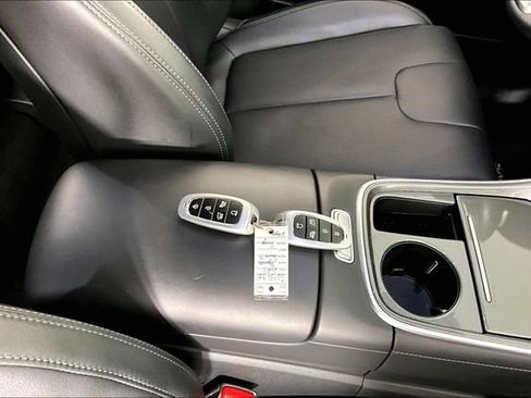 Used 2023 Hyundai Santa Fe SEL w/ Premium Package FWD image 32