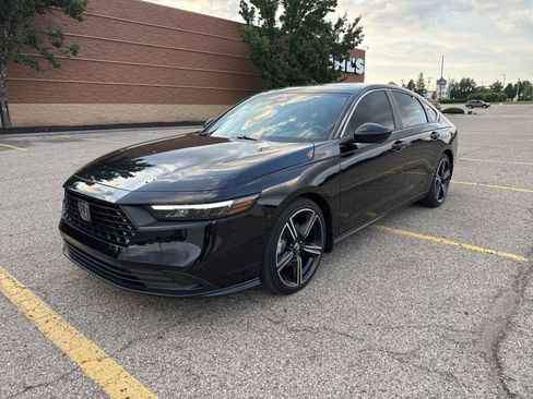 Used 2023 Honda Accord Sport image 5
