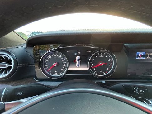 Used 2018 Mercedes-Benz E 400 Coupe image 36