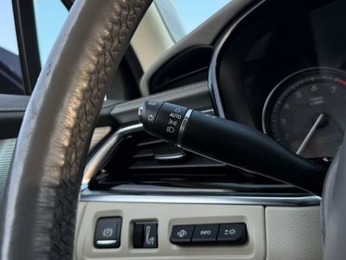 Used 2022 Cadillac XT6 Premium Luxury w/ Technology Package image 12