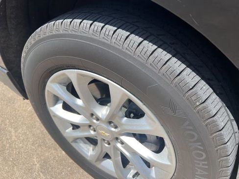 Used 2020 Chevrolet Equinox LS w/ LPO, Floor Liner Package image 7