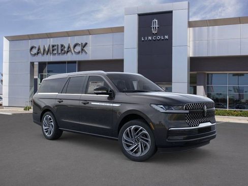 New 2025 Lincoln Navigator L Reserve image 7