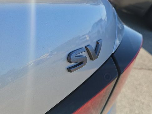 Used 2024 Nissan Altima 2.5 SV FWD image 7