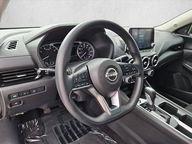 Used 2024 Nissan Sentra SV FWD image 10
