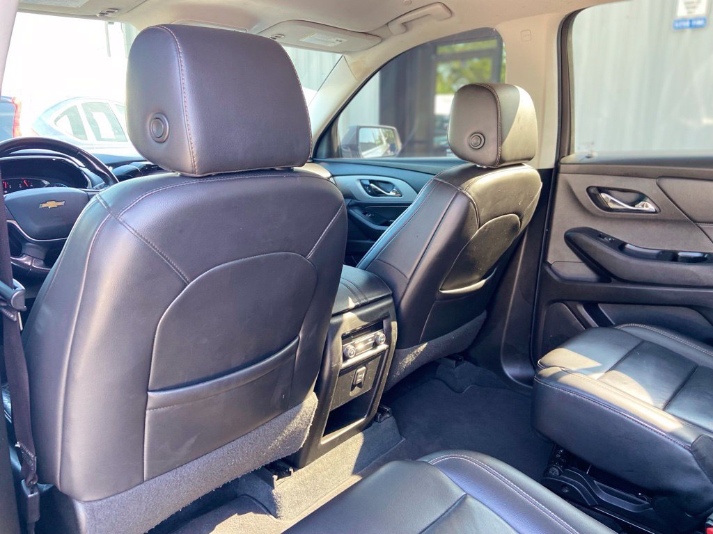 Used 2021 Chevrolet Traverse LT AWD/4WD image 17