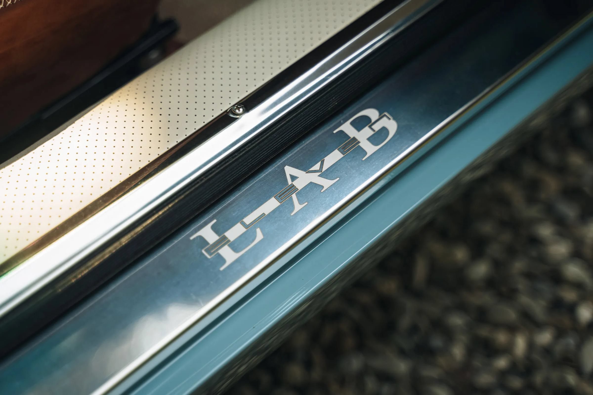 Used 1995 Porsche 911 Cabriolet image 49