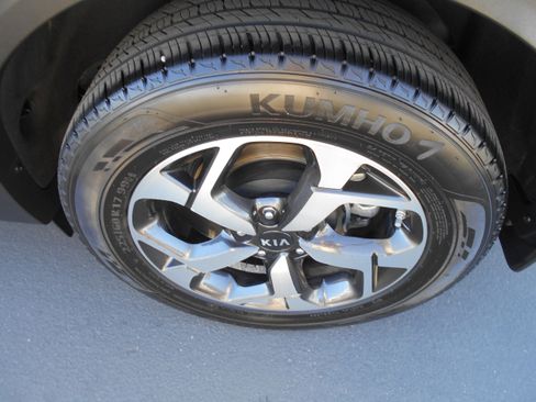 Used 2020 Kia Sportage LX w/ LX Popular Package image 15