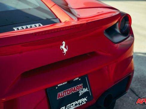 Used 2018 Ferrari 488 GTB image 44