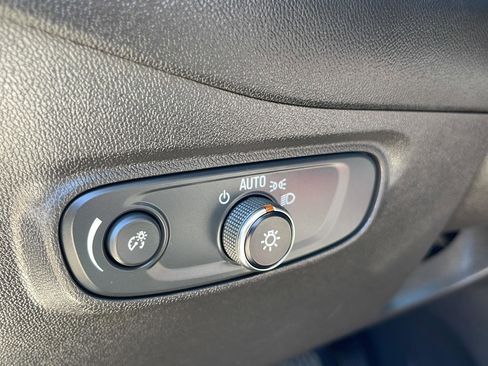 Used 2022 Chevrolet Equinox LT AWD/4WD image 21