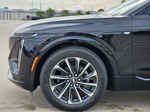 New 2026 Cadillac Lyriq Sport w/ LPO, Floor Liner Package RWD image 6