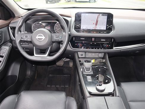 Certified 2023 Nissan Rogue SL w/ SL Premium Package image 17