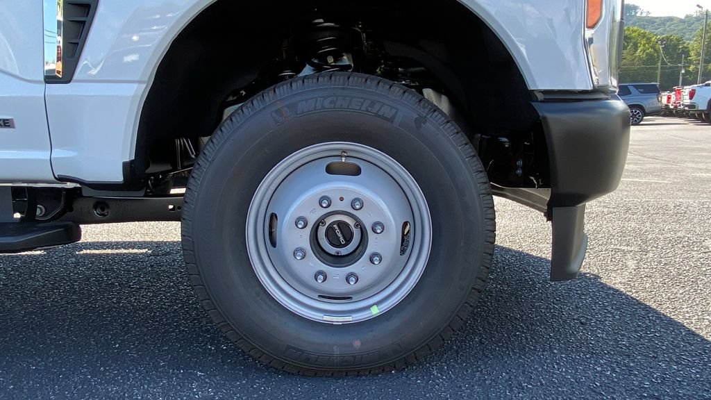 New 2026 Ford F350 XL AWD/4WD image 10