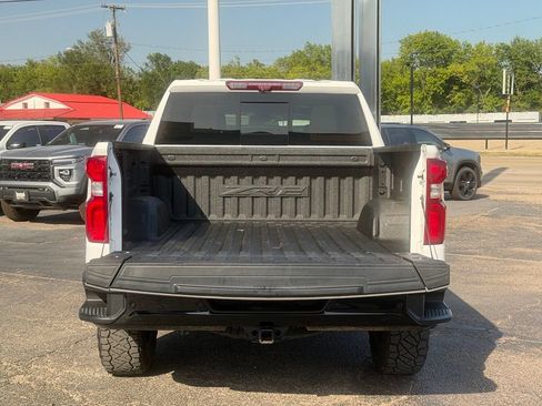 Used 2024 Chevrolet Silverado 1500 ZR2 w/ Technology Package AWD/4WD image 5