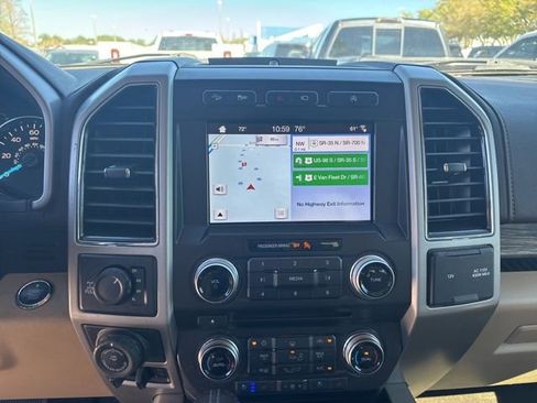 Used 2018 Ford F150 Lariat w/ Equipment Group 502A Luxury image 12