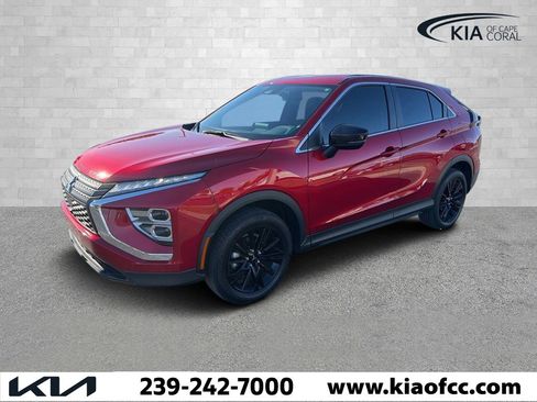 Used 2023 Mitsubishi Eclipse Cross LE image 1
