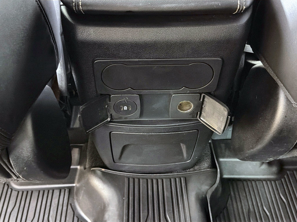 Used 2023 Ford Explorer XLT w/ Equipment Group 202A AWD/4WD image 37
