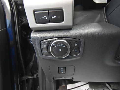 Used 2022 Ford F250 Lariat image 9