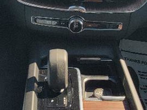 Used 2023 Volvo XC60 B5 Plus w/ Climate Package image 19