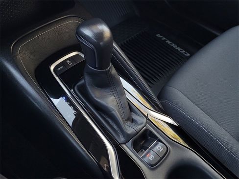 Used 2022 Toyota Corolla SE image 17