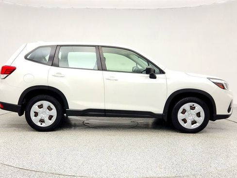 Used 2019 Subaru Forester 2.5i image 4