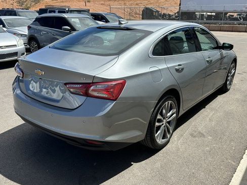 Used 2024 Chevrolet Malibu LT FWD image 3